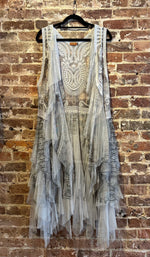 Load image into Gallery viewer, Embroidered Tulle Duster