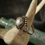 Load image into Gallery viewer, Beaded Pearl