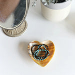 Load image into Gallery viewer, Cow Horn Heart Dish