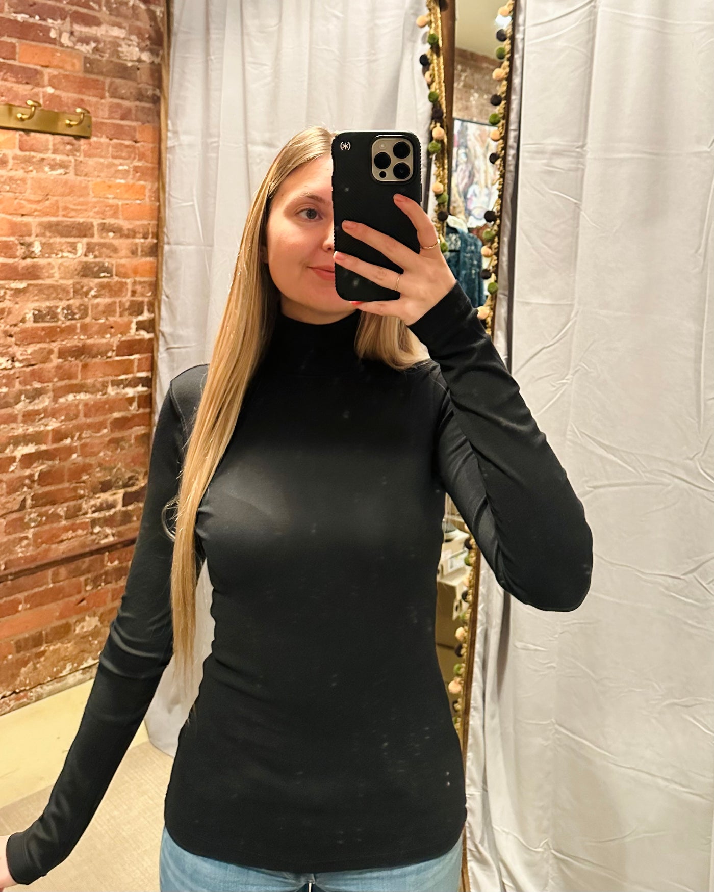 Aspen Turtleneck Black