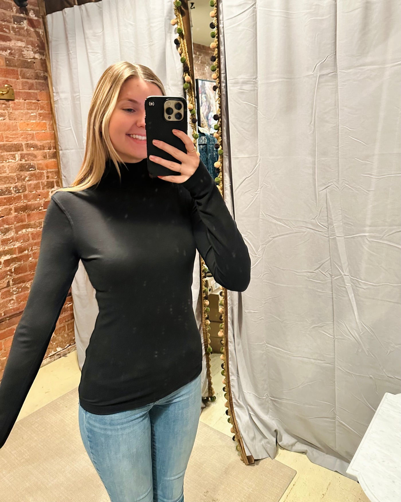 Aspen Turtleneck Black