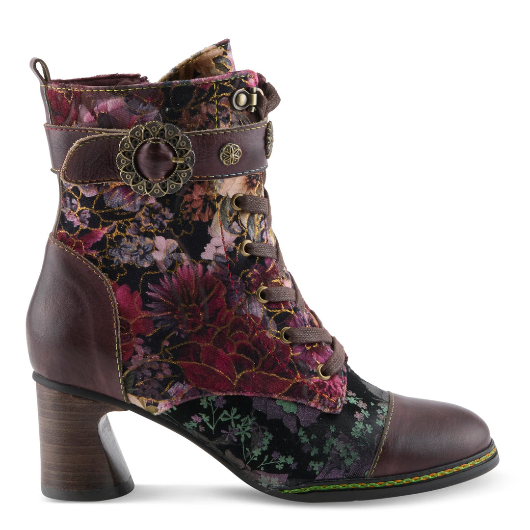 Prettibootie