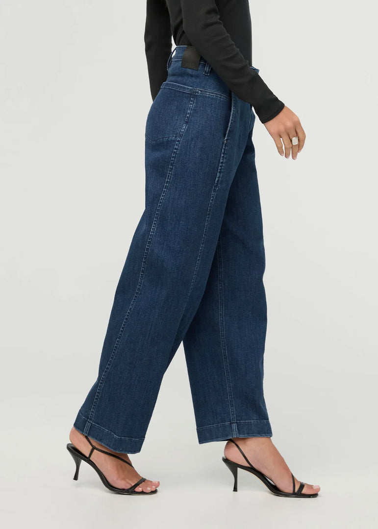 Performance Denim+ High Rise Barrel