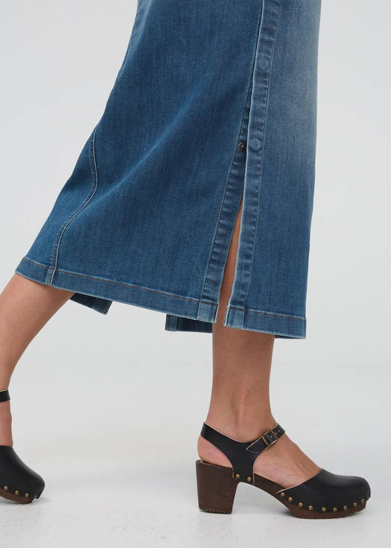 Performance Denim Slit Skirt